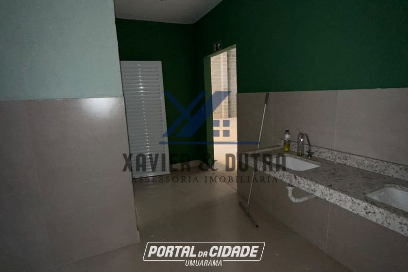 Sal&atilde;o Comercial para alugar - 640m&sup2; - Zona Armaz&eacute;m
