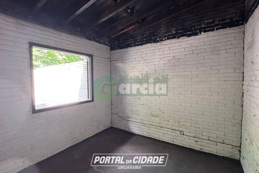 Casa &agrave; venda - 140m&sup2; - Jardim Igua&ccedil;u