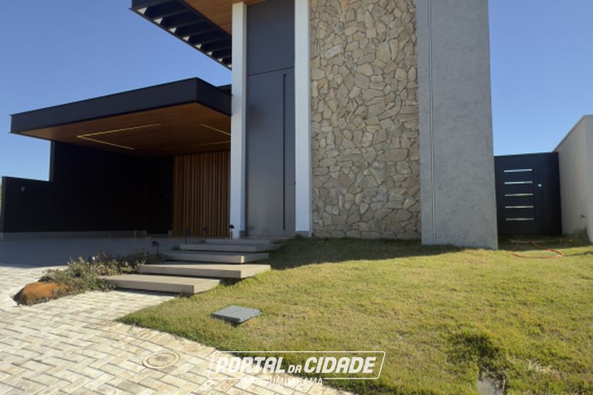 Casa &agrave; venda - 150m&sup2; - Paysage Unique Condom&iacute;nio