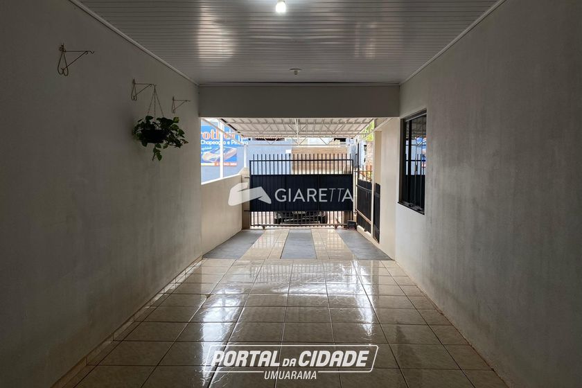 Casa &agrave; venda - 140m&sup2; - CENTRO