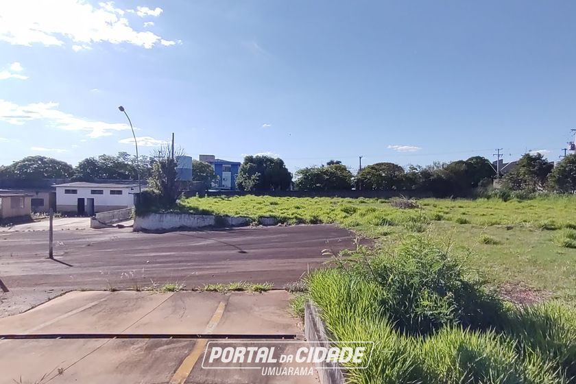 Sal&atilde;o Comercial para alugar - 940m&sup2; - Zona I-a
