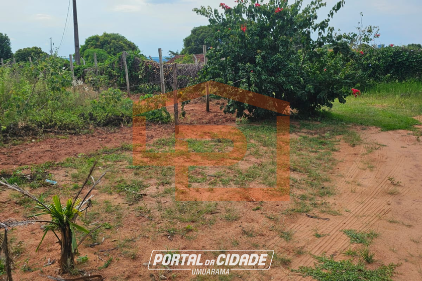 Ch&aacute;cara &agrave; venda - 21000m&sup2; - Zona Rural