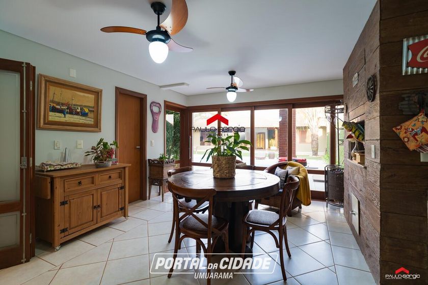 Sobrado &agrave; venda - 305m&sup2; - Zona VII