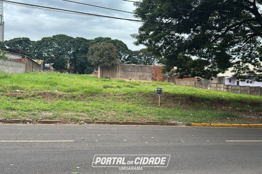 Terreno &agrave; venda - 504m&sup2; - Zona VII