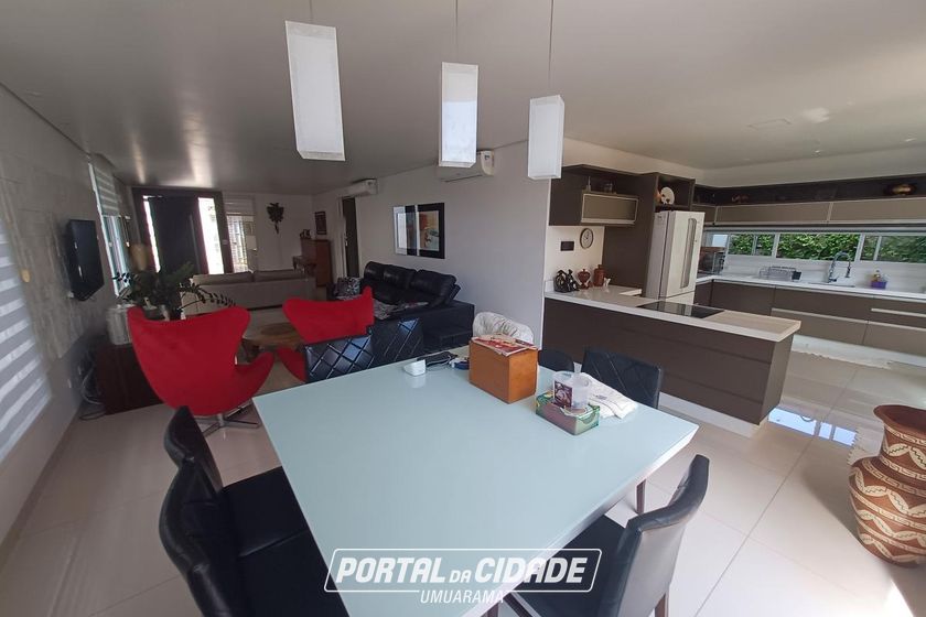 Casa &agrave; venda - 265m&sup2; - Zona III