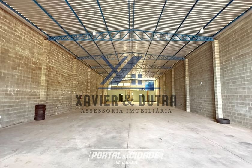 Sal&atilde;o Comercial para alugar - 640m&sup2; - Zona Armaz&eacute;m