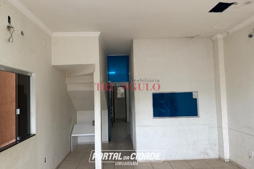 Sobrado &agrave; venda - 250m&sup2; - ZONA I