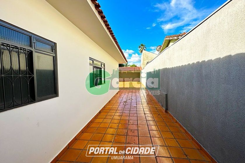 Casa &agrave; venda - 225m&sup2; - Zona II