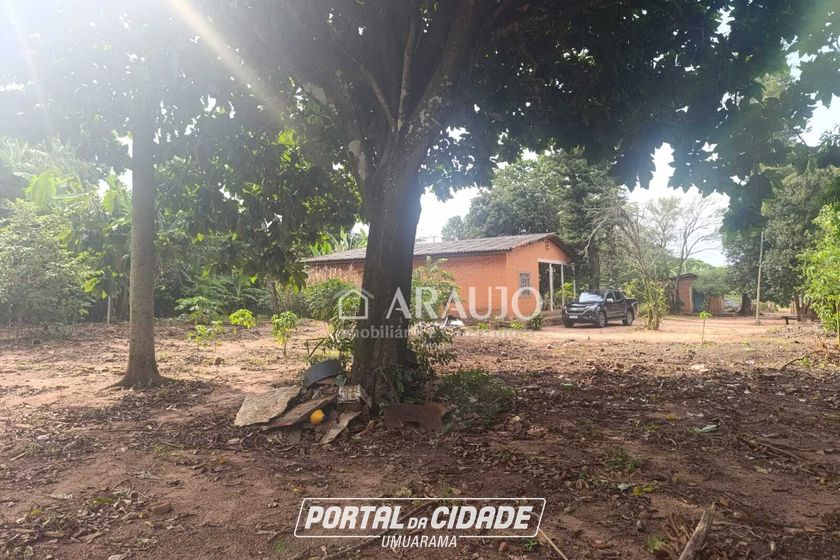 Ch&aacute;cara &agrave; venda - 1800m&sup2; - Saltinho do Oeste