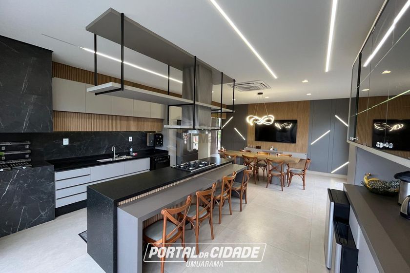 Sobrado &agrave; venda - 250m&sup2; - Condom&iacute;nio Essenza