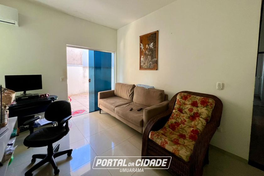Casa &agrave; venda - 200m&sup2; - Zona IV