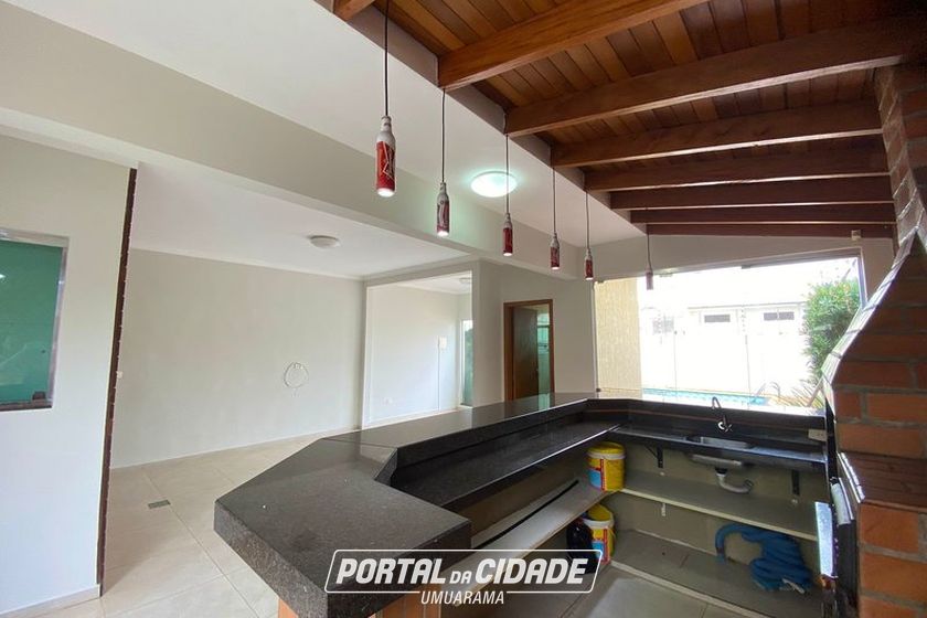 Casa &agrave; venda - 250m&sup2; - Zona II