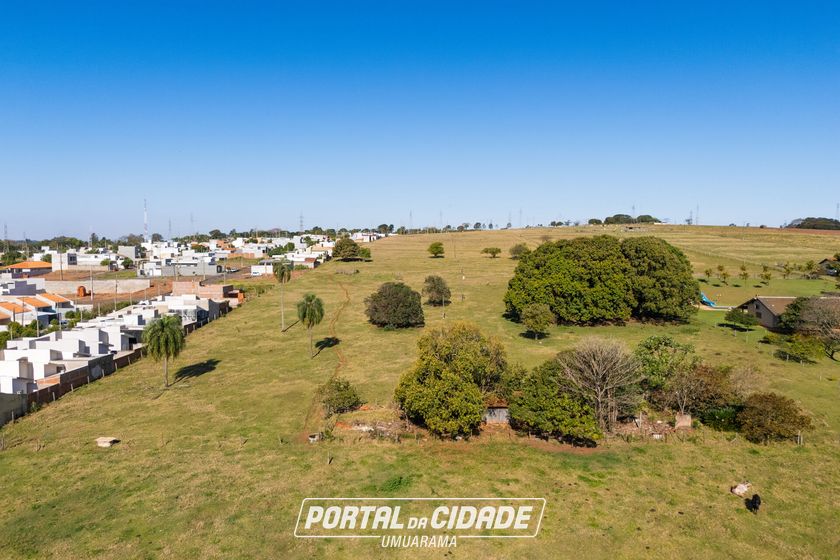 S&iacute;tio &agrave; venda - 108900m&sup2; - Centro