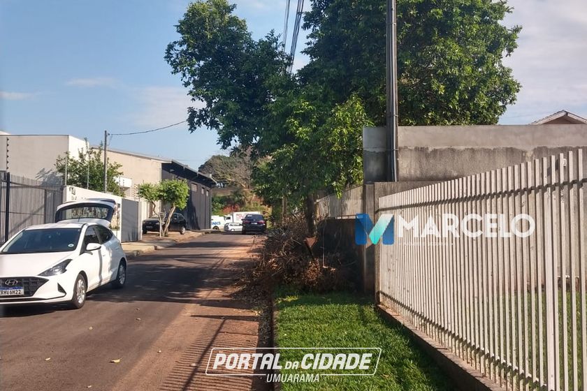 Terreno &agrave; venda - 708m&sup2; - Zona III