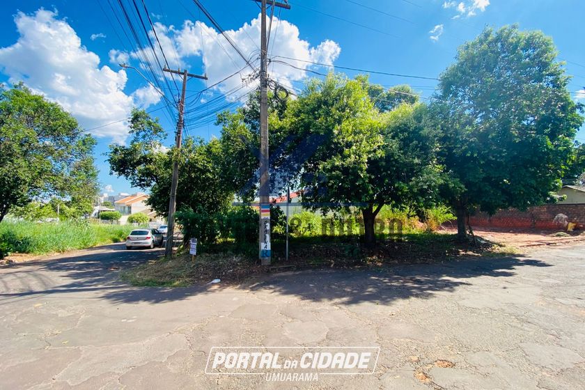 Terreno &agrave; venda - 180m&sup2; - Parque Alta do Paran&aacute; - Pr&oacute;xima ao Edif&iacute;cio Parano&aacute;