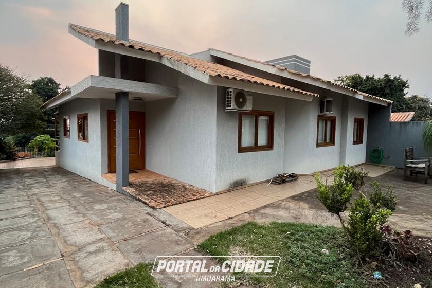 Casa &agrave; venda - 545m&sup2; - Zona VI