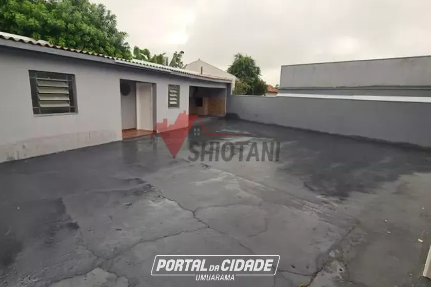 Casa &agrave; venda - ZONA I