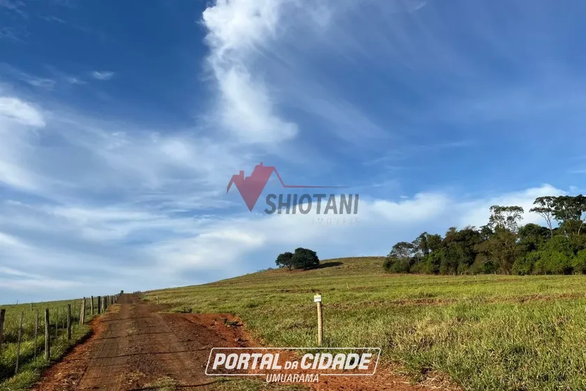 Ch&aacute;cara &agrave; venda - &Aacute;rea Rural de Umuarama