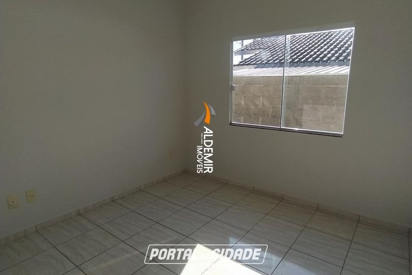 Casa para alugar - 70m&sup2; - Zona 06