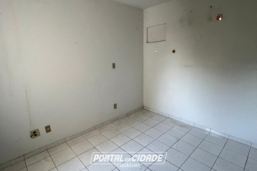 Apartamento para alugar - 60m&sup2; - Zona III