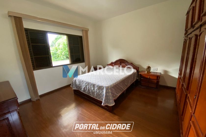 Sobrado &agrave; venda - 223m&sup2; - Zona II