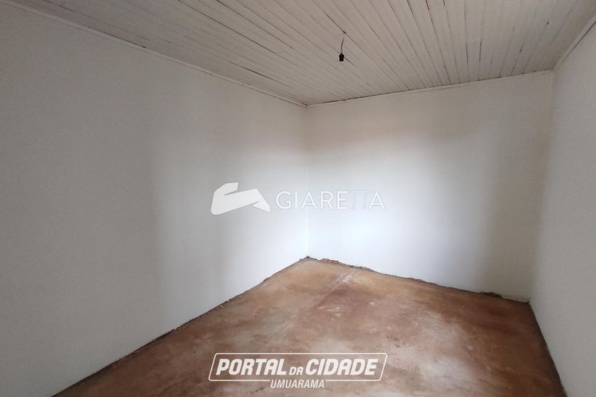 Casa &agrave; venda - 200m&sup2; - JARDIM SANTA MARIA