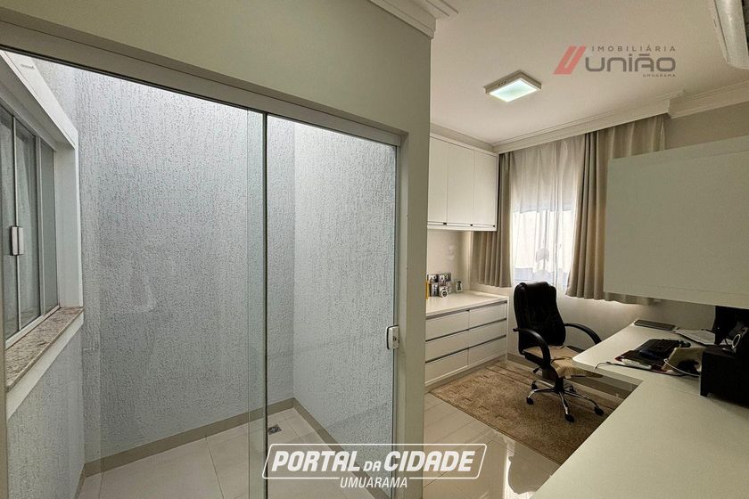 Casa &agrave; venda - 216m&sup2; - Jardim Vit&oacute;ria R&eacute;gia