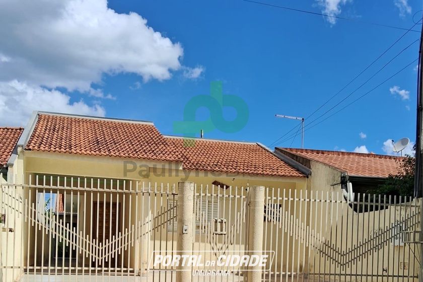 Casa &agrave; venda - 140m&sup2; - CENTRO