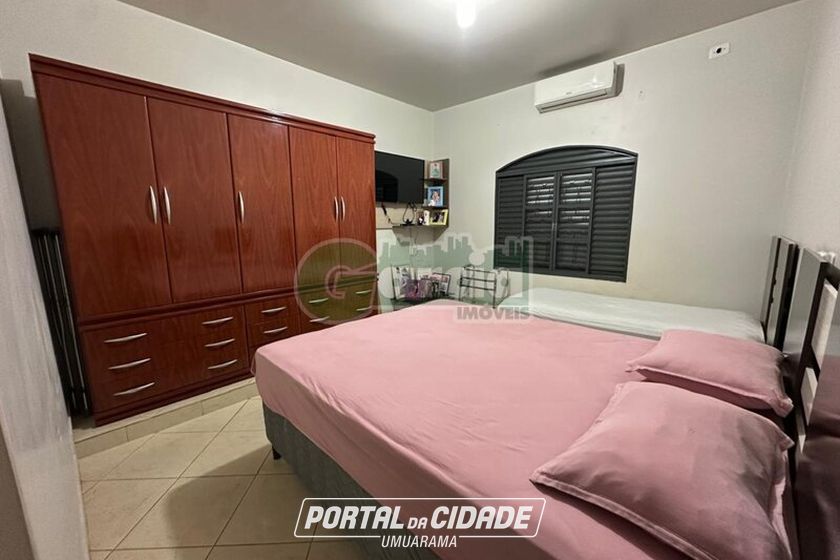 Casa &agrave; venda - 300m&sup2; - Parque San Remo I