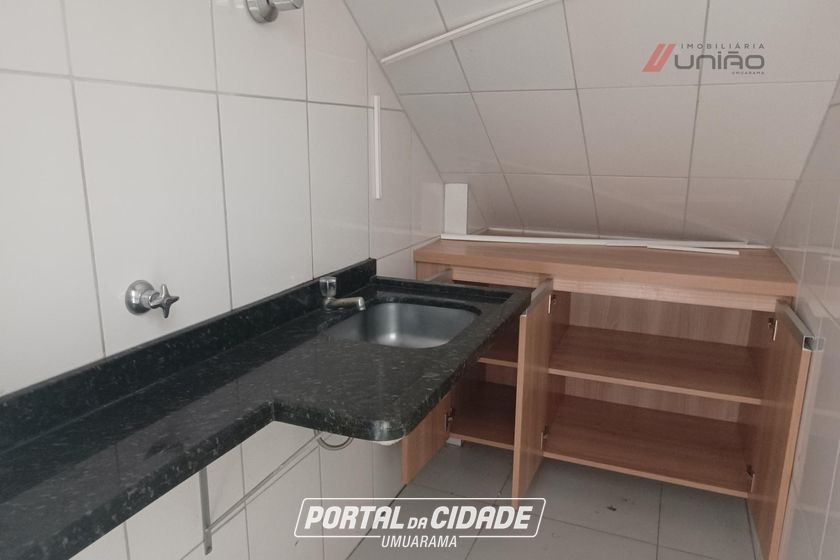 Sal&atilde;o Comercial para alugar - 200m&sup2; - Zona III