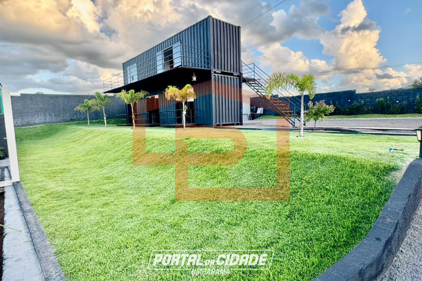 Ch&aacute;cara &agrave; venda - 2000m&sup2; - Zona Rural