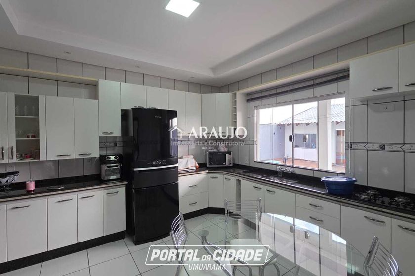 Casa &agrave; venda - 243m&sup2; - Jardim Indai&aacute;