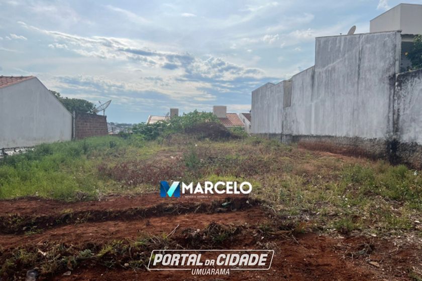 Terreno &agrave; venda - 360m&sup2; - Jardim Harmonia