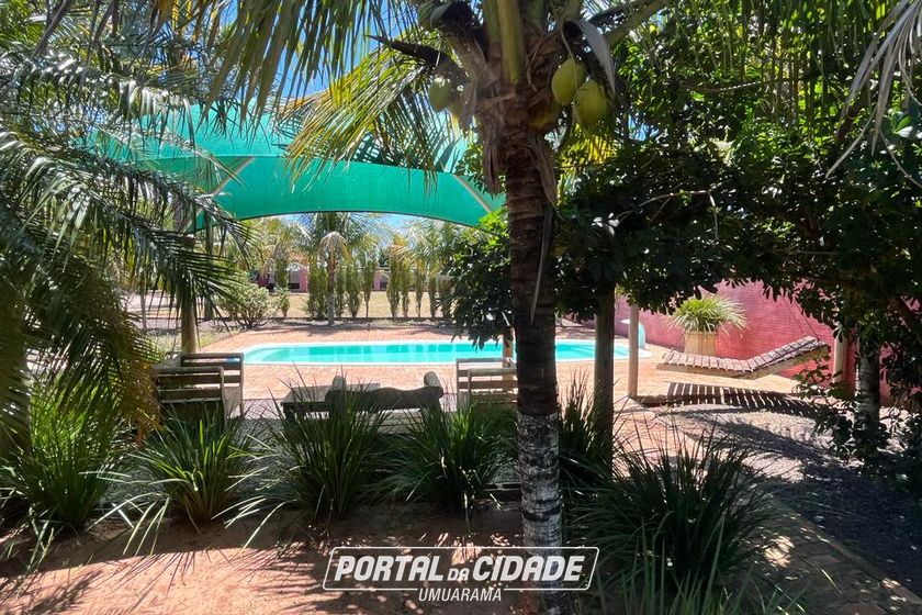 Ch&aacute;cara &agrave; venda - 11000m&sup2; - PR-323