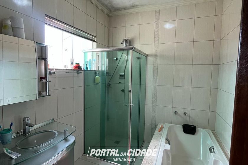 Sobrado &agrave; venda - 360m&sup2; - Zona III