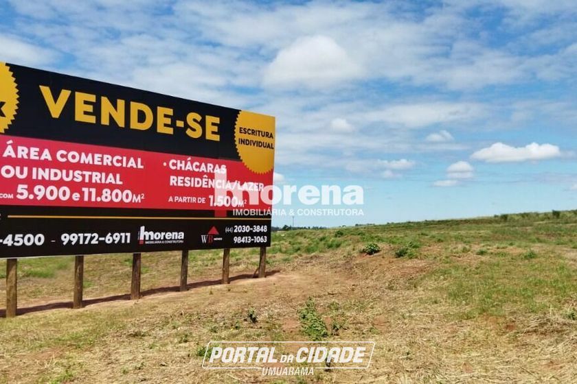 Ch&aacute;cara &agrave; venda - 2400m&sup2; - Centro