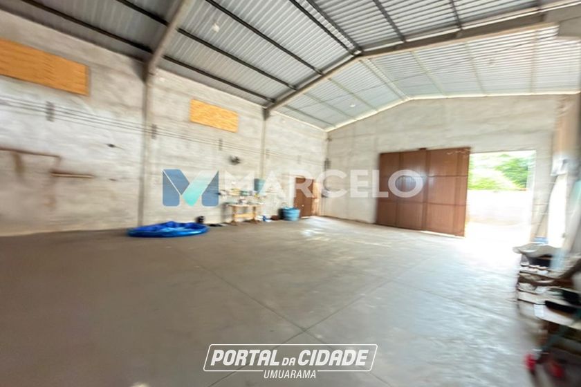 Ch&aacute;cara &agrave; venda - 2800m&sup2; - Zona Rural