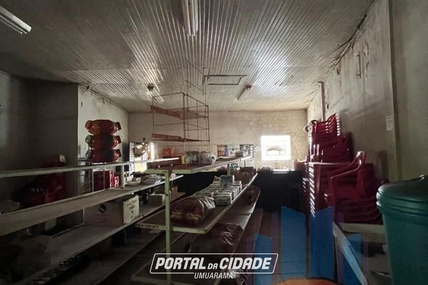 Sala Comercial &agrave; venda - 300m&sup2; - Zona V