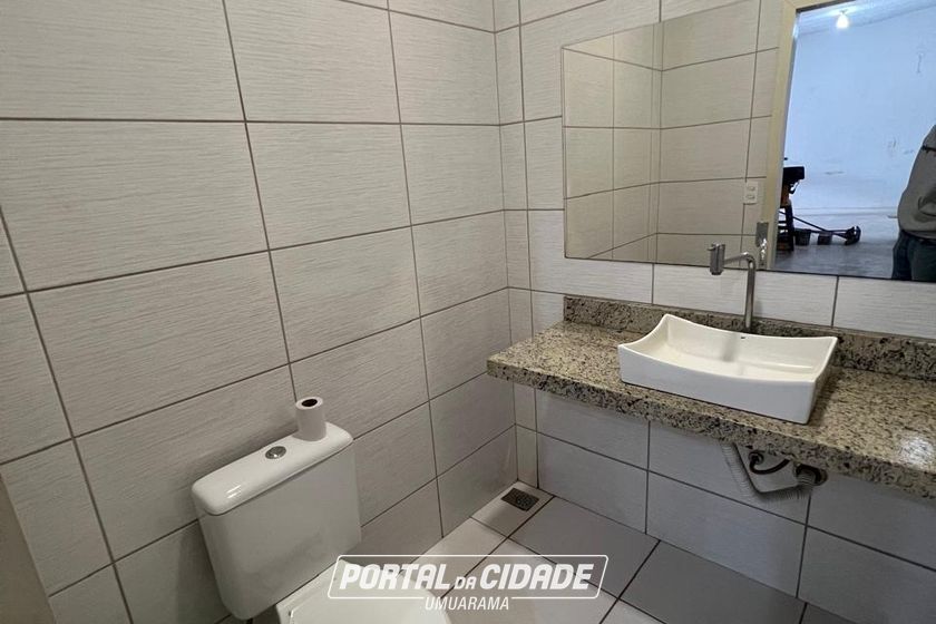 Sal&atilde;o Comercial para alugar - 180m&sup2; - Parque Residencial da G&aacute;vea