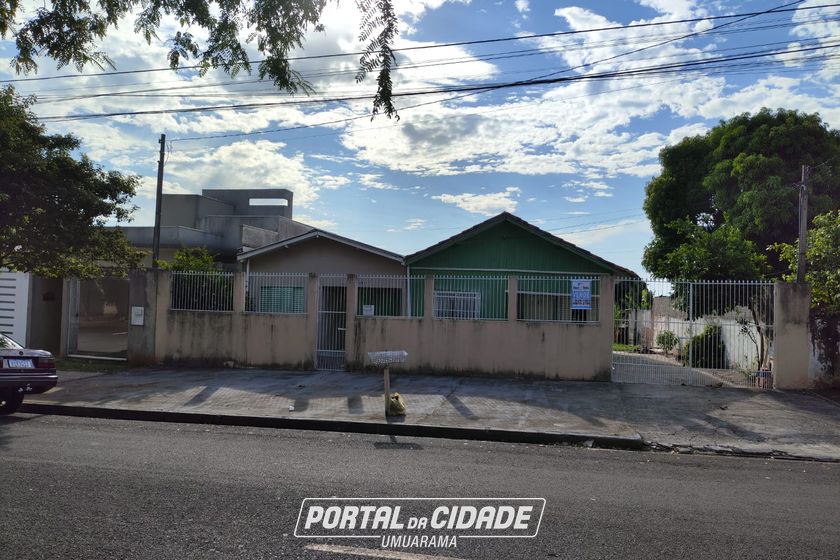 Casa &agrave; venda - Zona VI