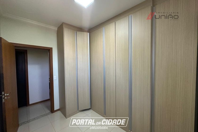 Apartamento &agrave; venda - 103m&sup2; - Zona I