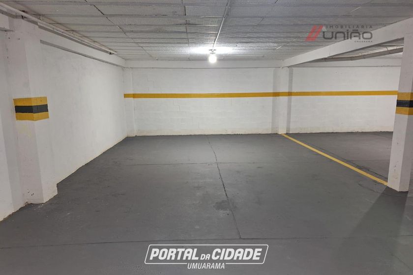Sal&atilde;o Comercial para alugar - 243m&sup2; - Zona 1