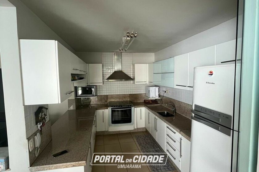 Casa &agrave; venda - 402m&sup2; - Zona I