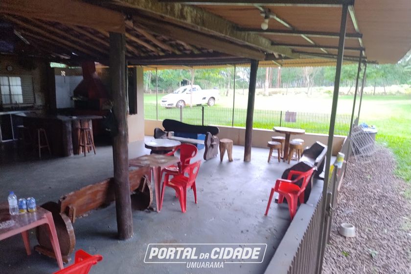 Ch&aacute;cara &agrave; venda - 6400m&sup2; - FUNDOS DO JARDIM PAC&Iacute;FICO