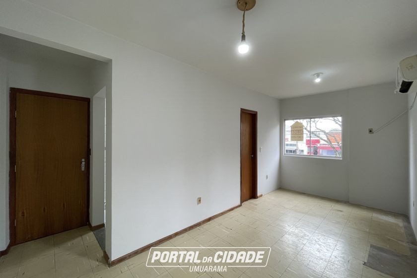 Apartamento para alugar - 42m&sup2; - ZONA III