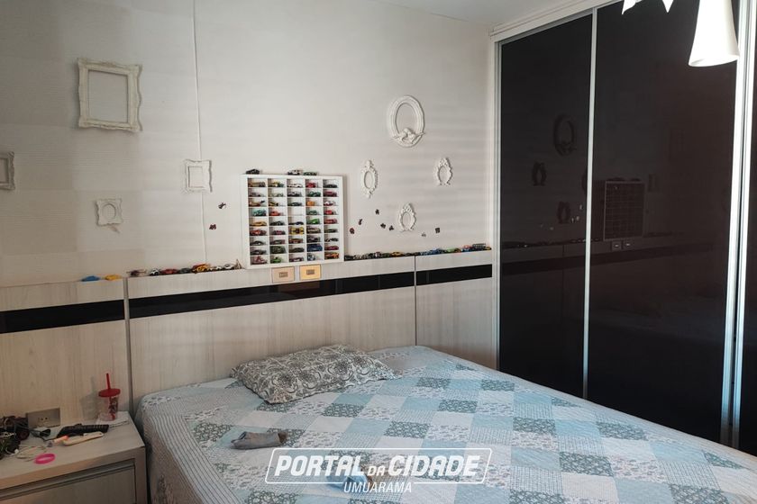 Sobrado &agrave; venda - 232m&sup2; - Zona 2