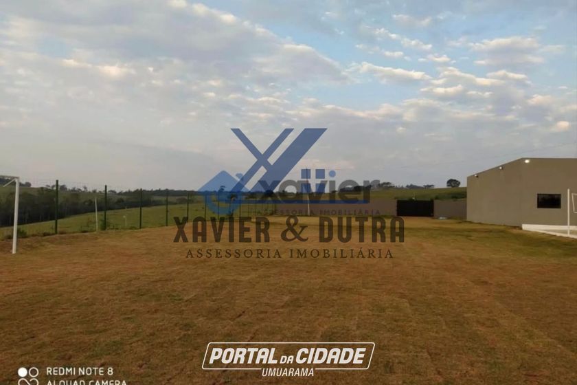 Ch&aacute;cara &agrave; venda - 2000m&sup2; - Ch&aacute;cara - Estrada Moema com a Tut&oacute;ia