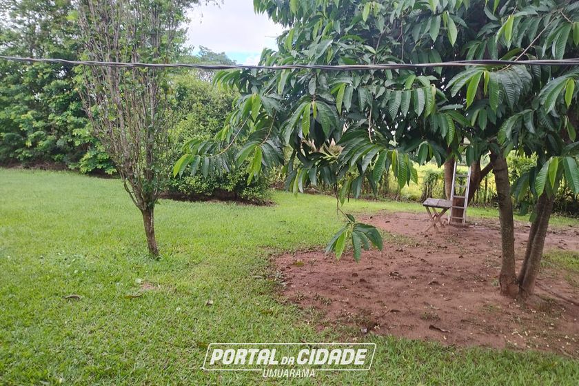 Ch&aacute;cara &agrave; venda - 6400m&sup2; - FUNDOS DO JARDIM PAC&Iacute;FICO