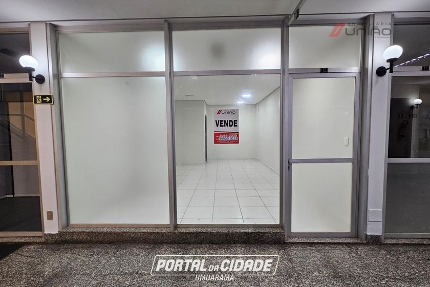 Sal&atilde;o Comercial &agrave; venda - Zona I