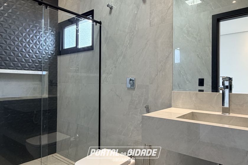 Sobrado &agrave; venda - 200m&sup2; - Jardim Colorado